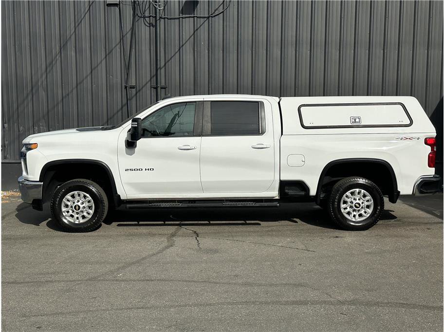 Used 2021 Chevrolet Silverado 2500 LT w/ Convenience Package image 9