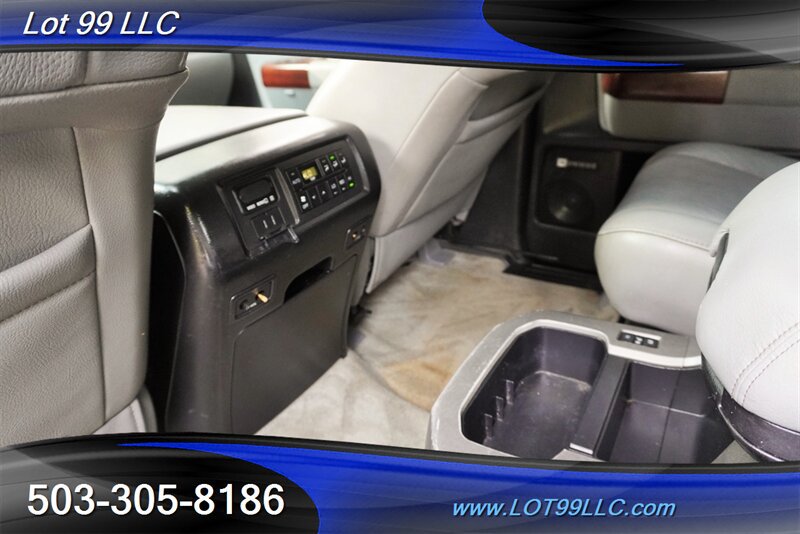 Used 2011 Toyota Sequoia Platinum AWD/4WD image 15