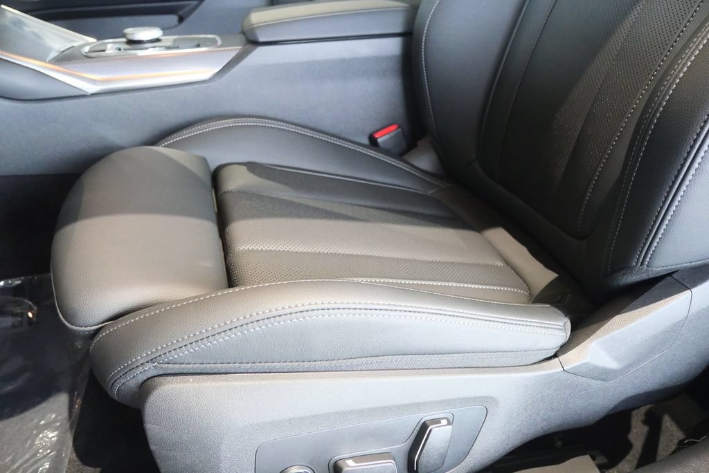 Used 2026 BMW 430i Coupe w/ Parking Assistance Package RWD image 9