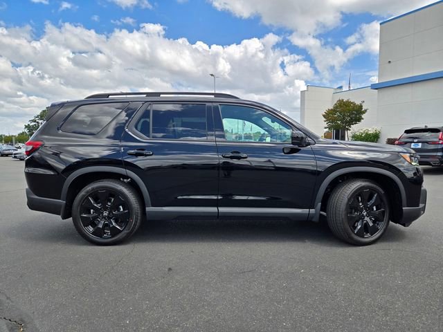 New 2026 Honda Pilot Black Edition image 3