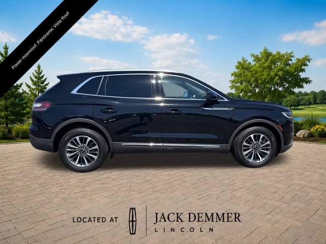 Used 2023 Lincoln Nautilus Reserve w/ Luxury Package AWD/4WD image 8