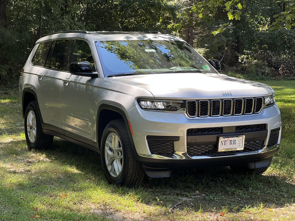 New 2025 Jeep Grand Cherokee L Laredo w/ Trailer Tow Package image 1