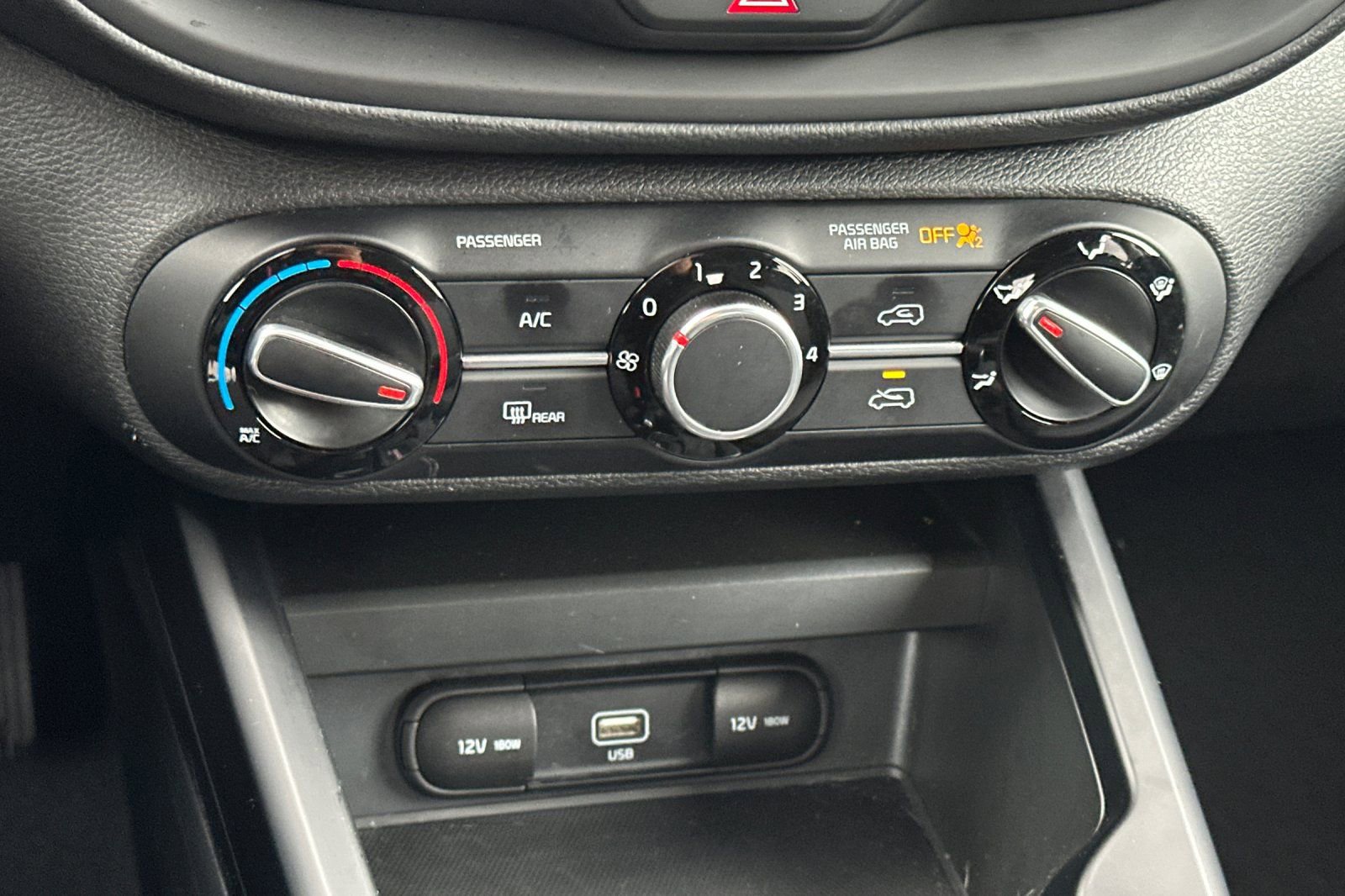 Certified 2022 Kia Soul LX w/ Technology Package image 20