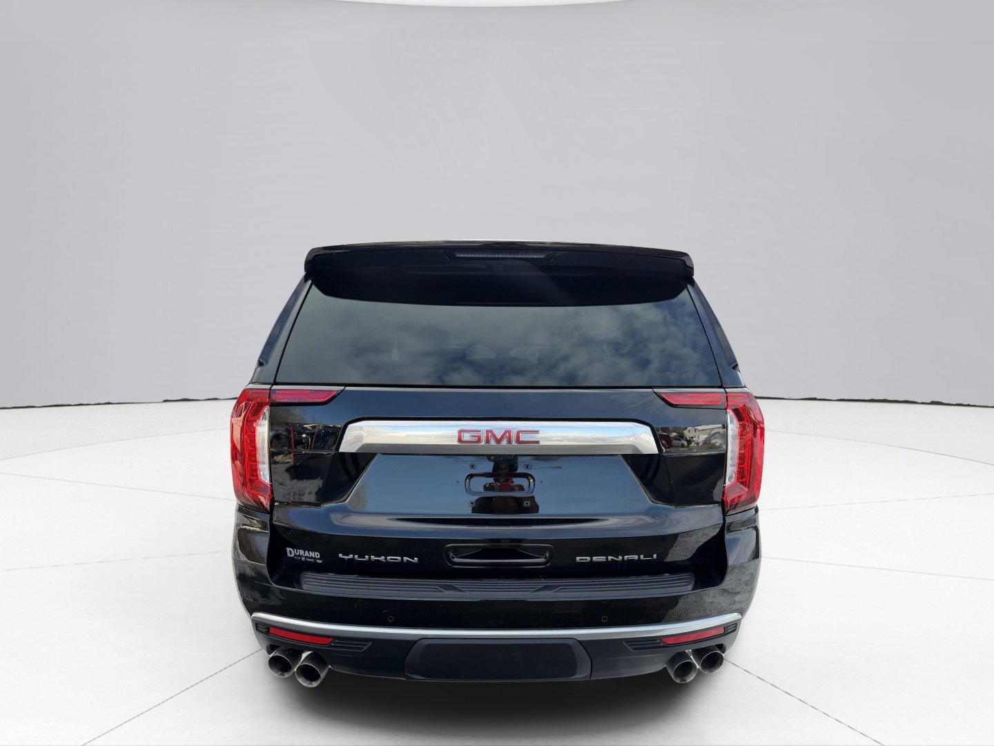 Used 2024 GMC Yukon XL Denali w/ Advanced Technology Package image 9