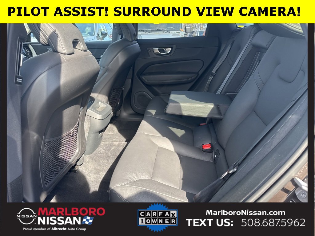 Used 2025 Volvo XC60 B5 Plus w/ Climate Package image 16