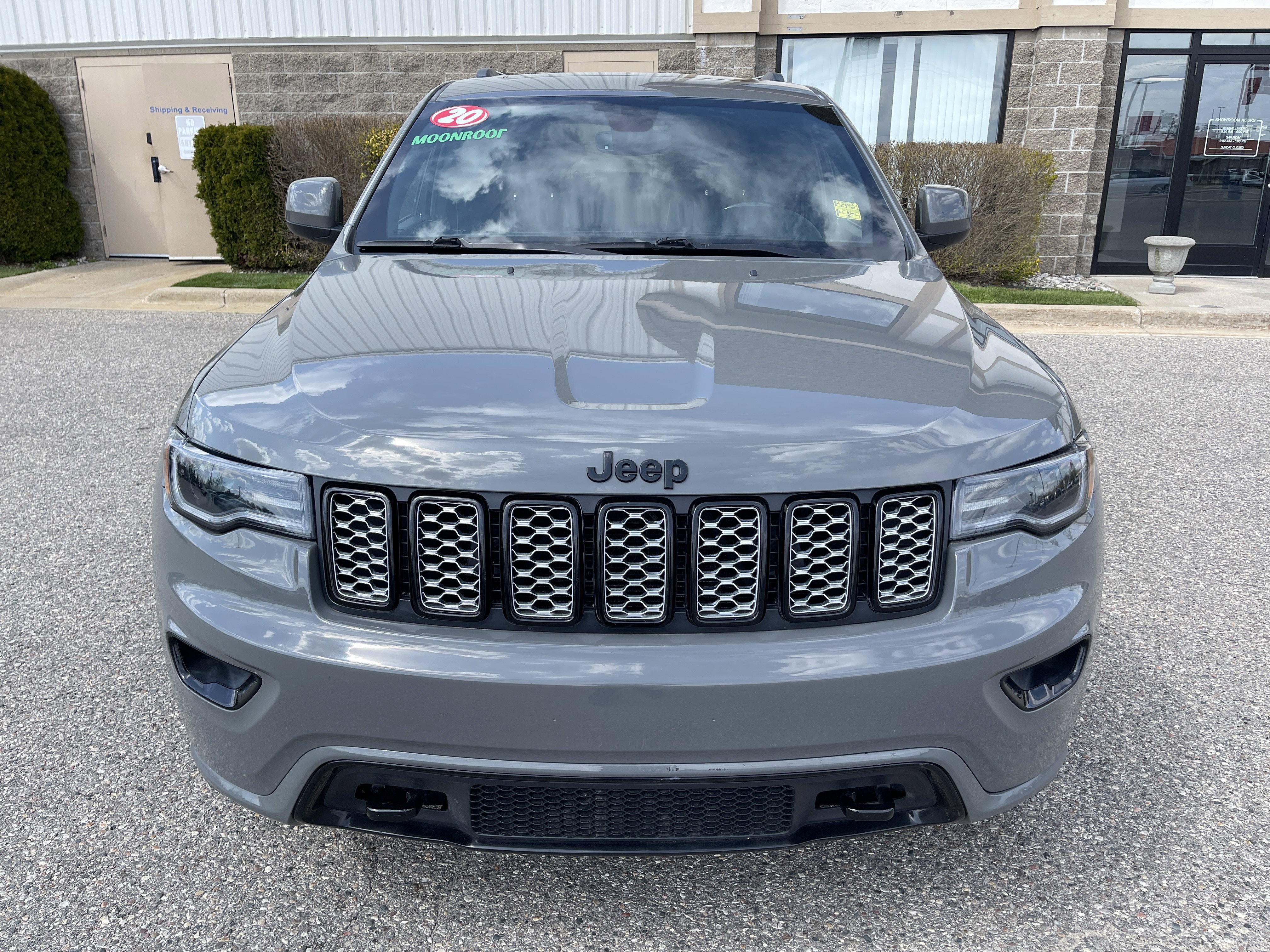 Used 2020 Jeep Grand Cherokee Altitude AWD/4WD image 8