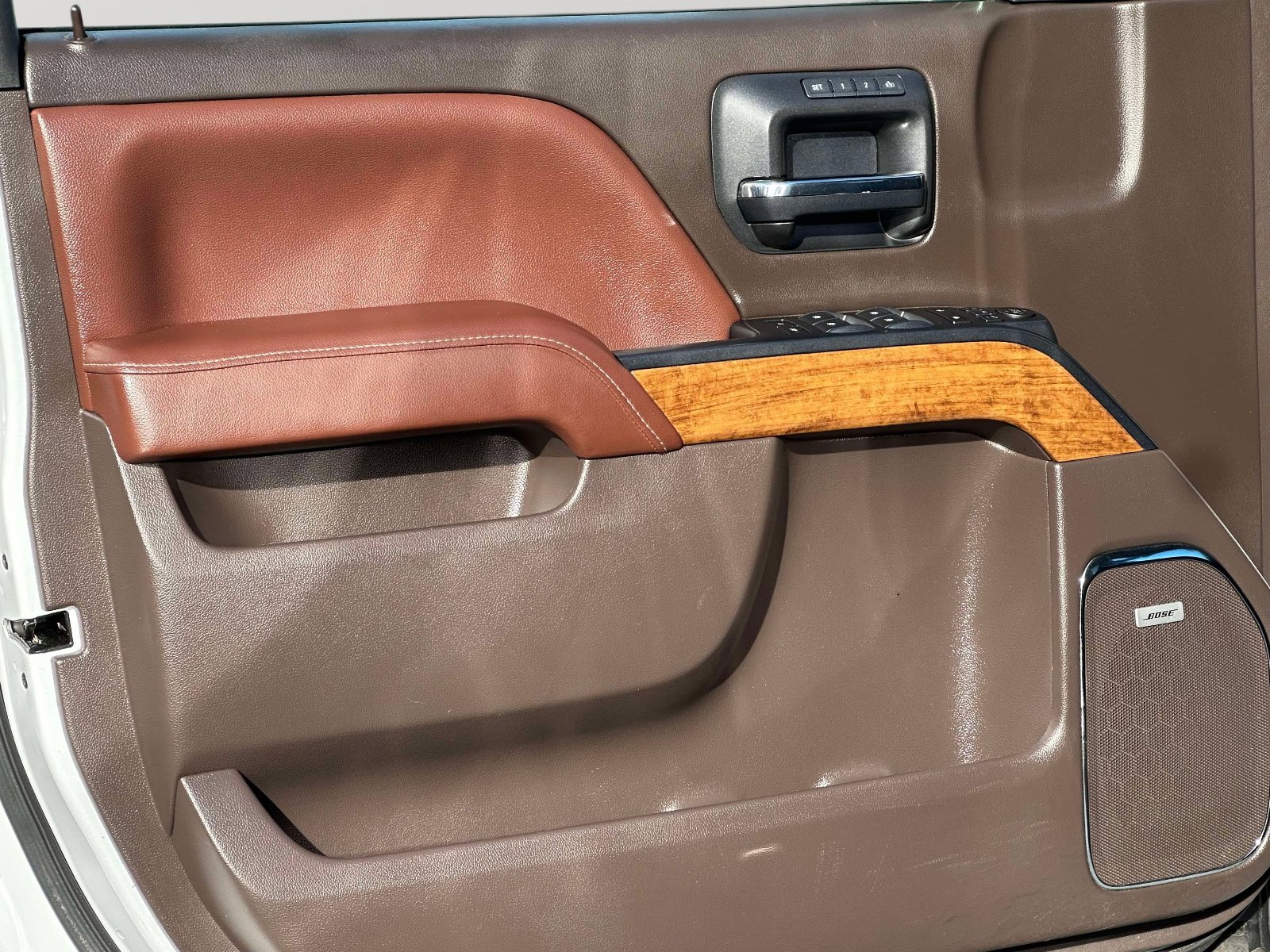 Used 2018 Chevrolet Silverado 1500 High Country image 20