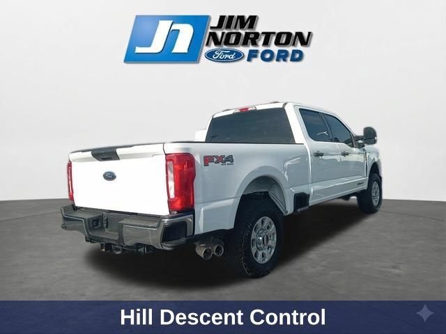 Used 2023 Ford F250 XLT w/ FX4 Off-Road Package AWD/4WD image 11
