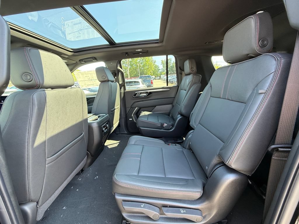 New 2026 Chevrolet Suburban RST w/ RST Capability Package AWD/4WD image 25