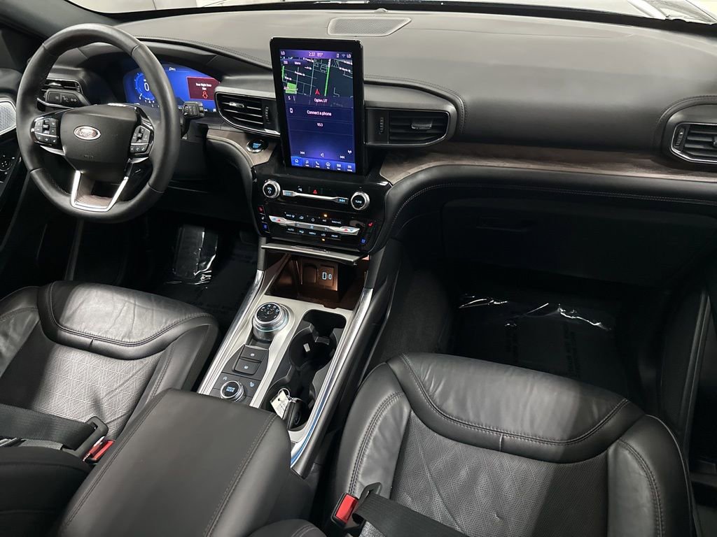 Used 2024 Ford Explorer Platinum w/ Technology Package image 11