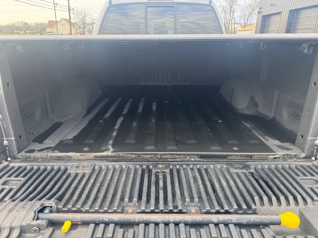 Used 2014 Ford F150 Lariat w/ Lariat Chrome Package image 10