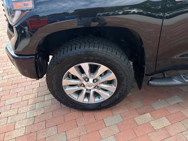 Used 2017 Toyota Tundra Limited w/ Limited Premium Package AWD/4WD image 10