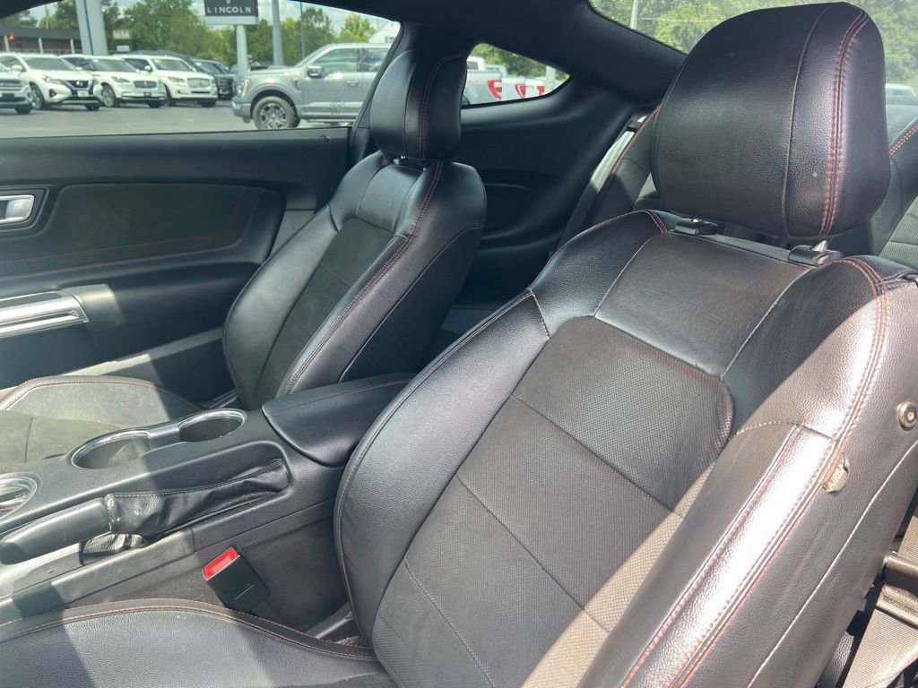 Used 2019 Ford Mustang GT Premium w/ Equipment Group 401A RWD image 10