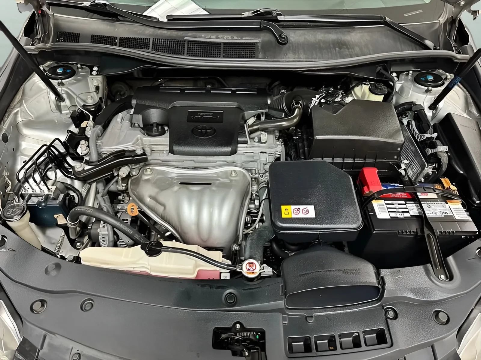 Used 2017 Toyota Camry SE FWD image 15