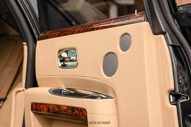 Used 2014 Rolls-Royce Ghost image 33