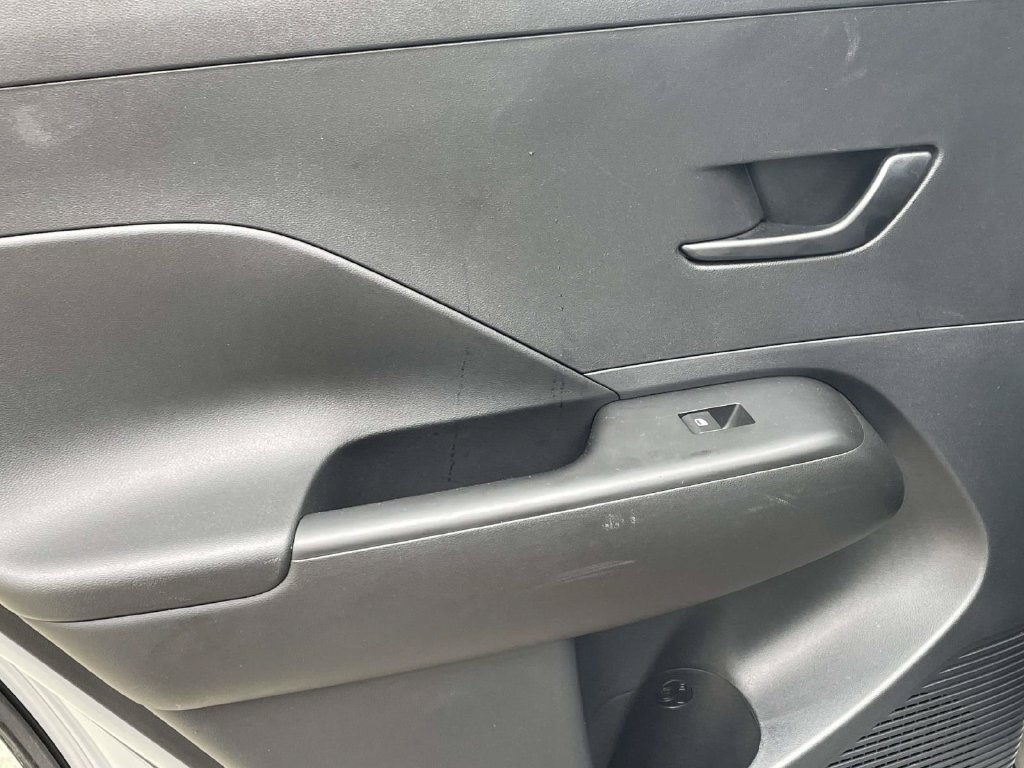 New 2026 Hyundai Kona SE AWD/4WD image 10