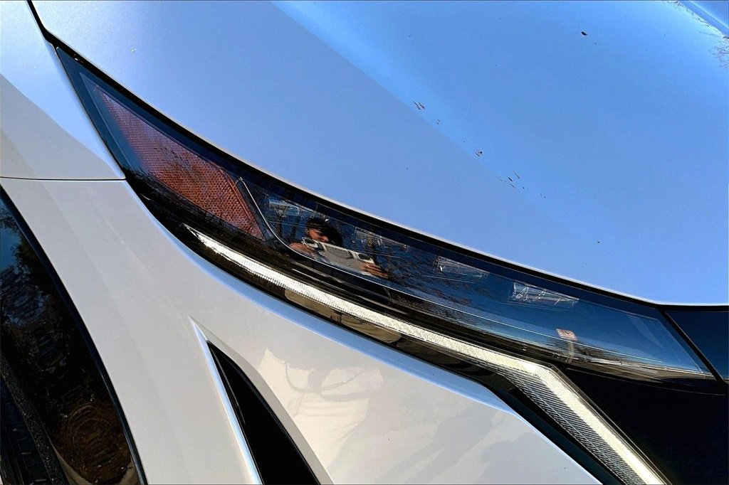 Used 2023 Nissan Ariya image 29