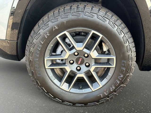 New 2026 GMC Terrain AT4 w/ Convenience Package III AWD/4WD image 10