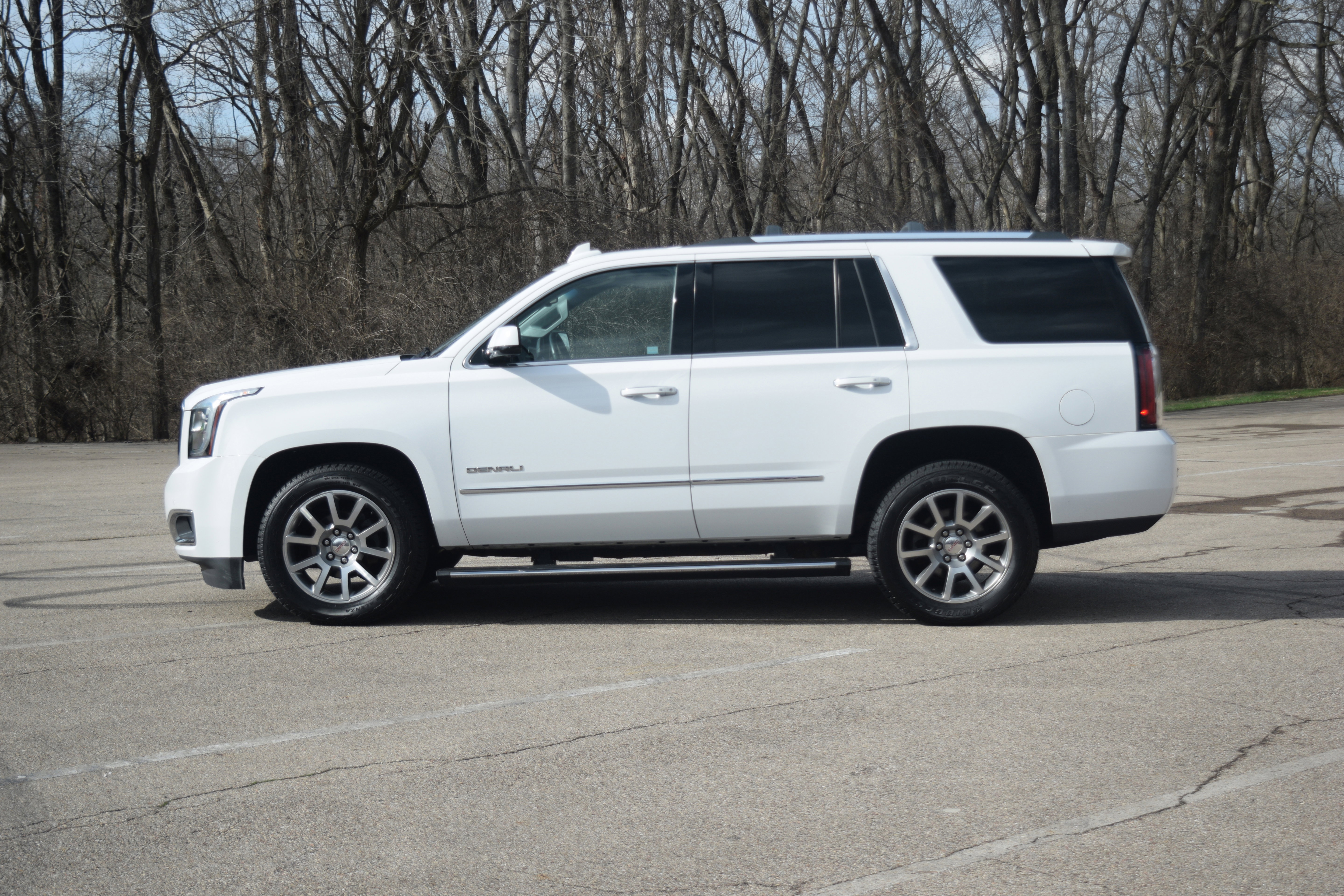 Used 2018 GMC Yukon Denali image 24