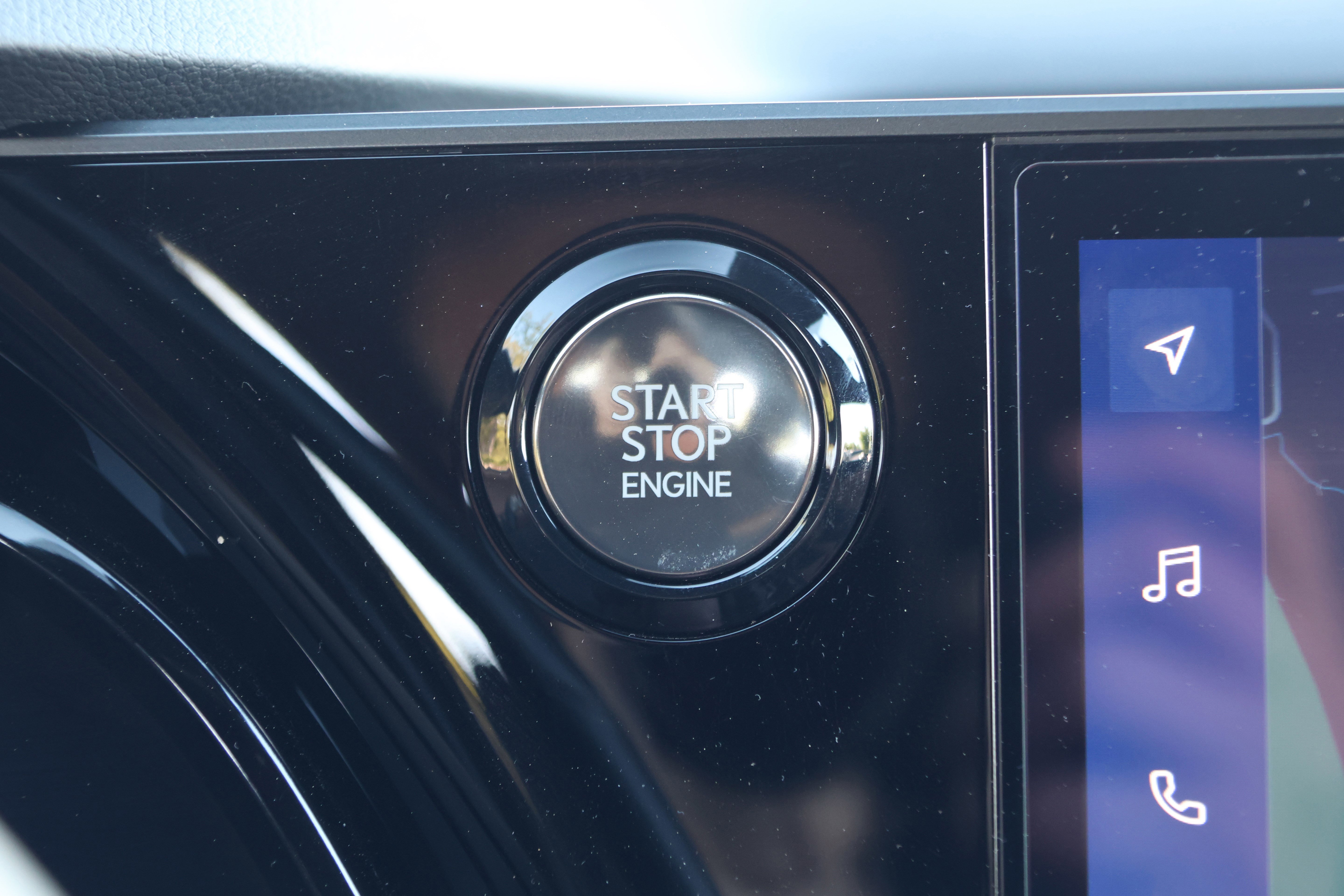 Certified 2025 Lexus RX 350 Premium w/ Accessory Package (Z1) FWD image 22