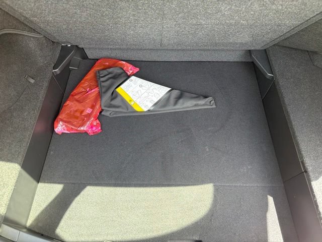 Used 2025 Lexus UX 300h FWD w/ Accessory Package (Z2) image 41