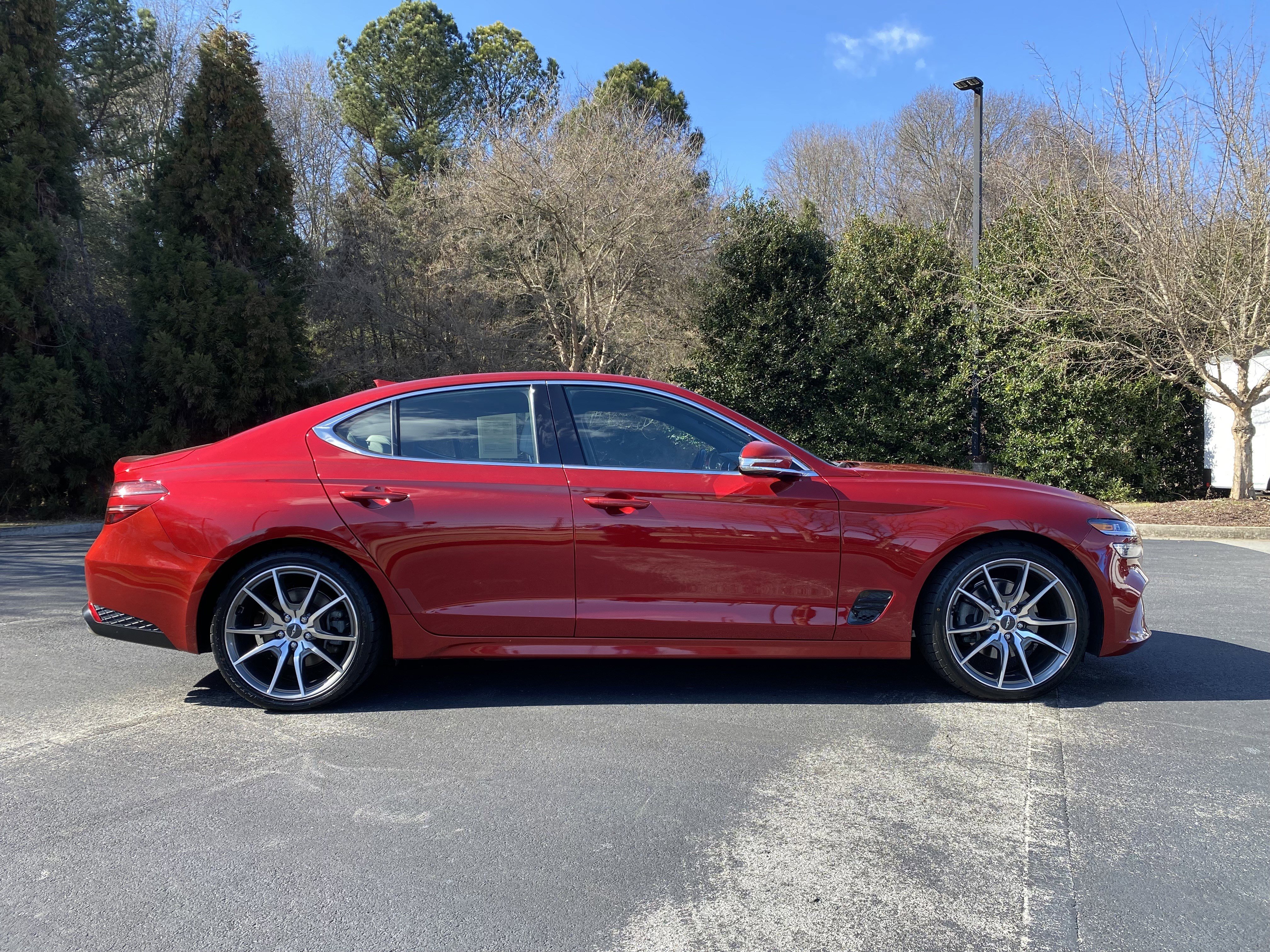 Used 2022 Genesis G70 2.0T w/ Prestige Package image 10