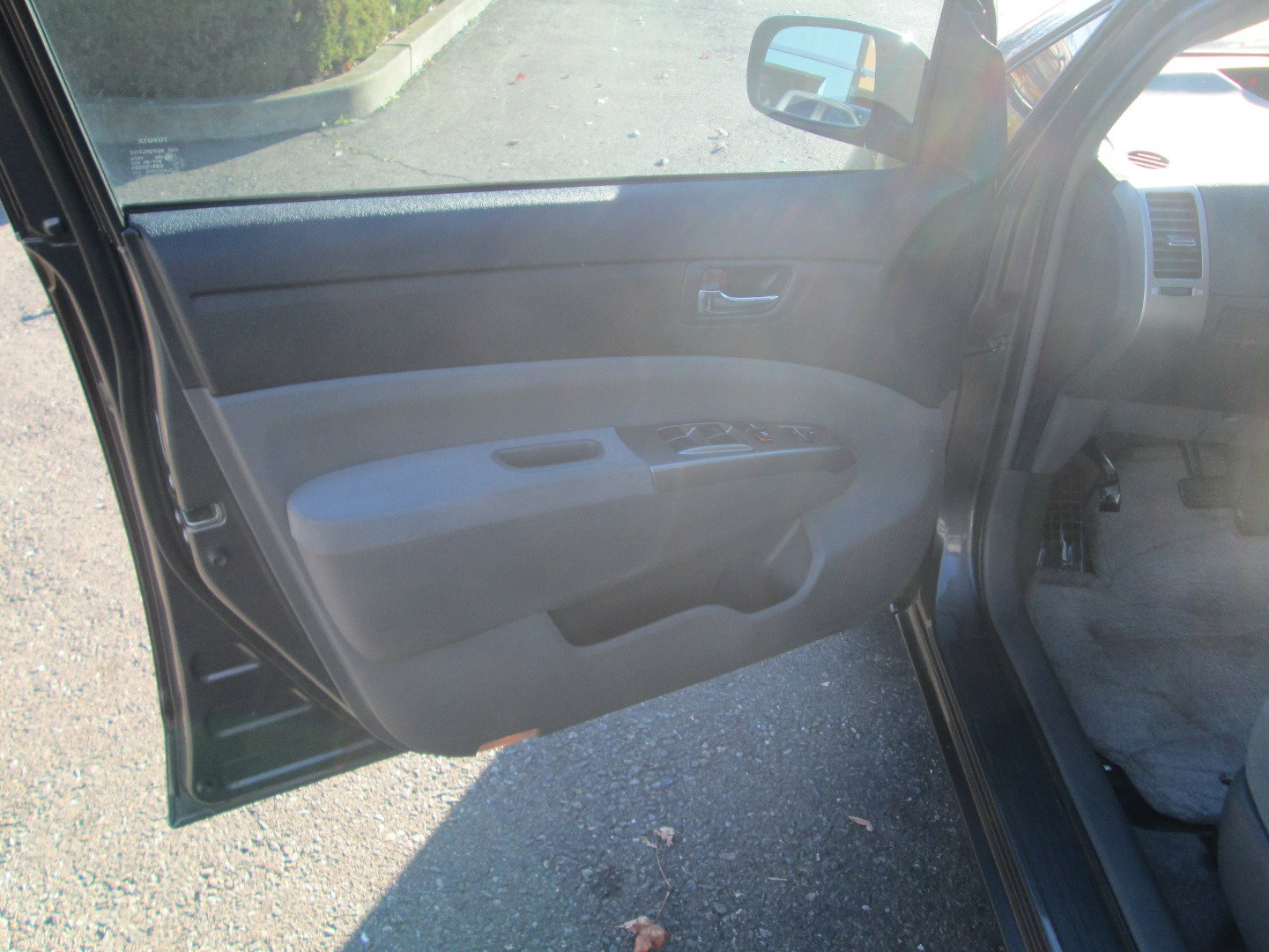 Used 2008 Toyota Prius Touring FWD image 11