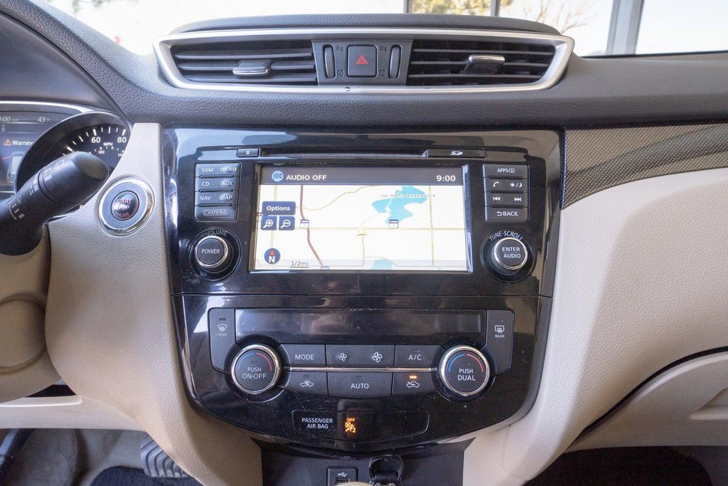 Used 2015 Nissan Rogue SL w/ SL Premium Package image 11