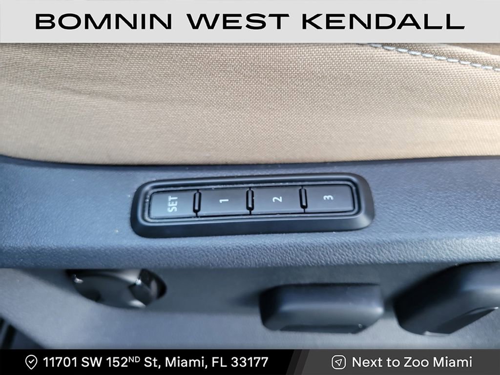 Used 2020 Volkswagen Atlas Cross Sport SEL image 10