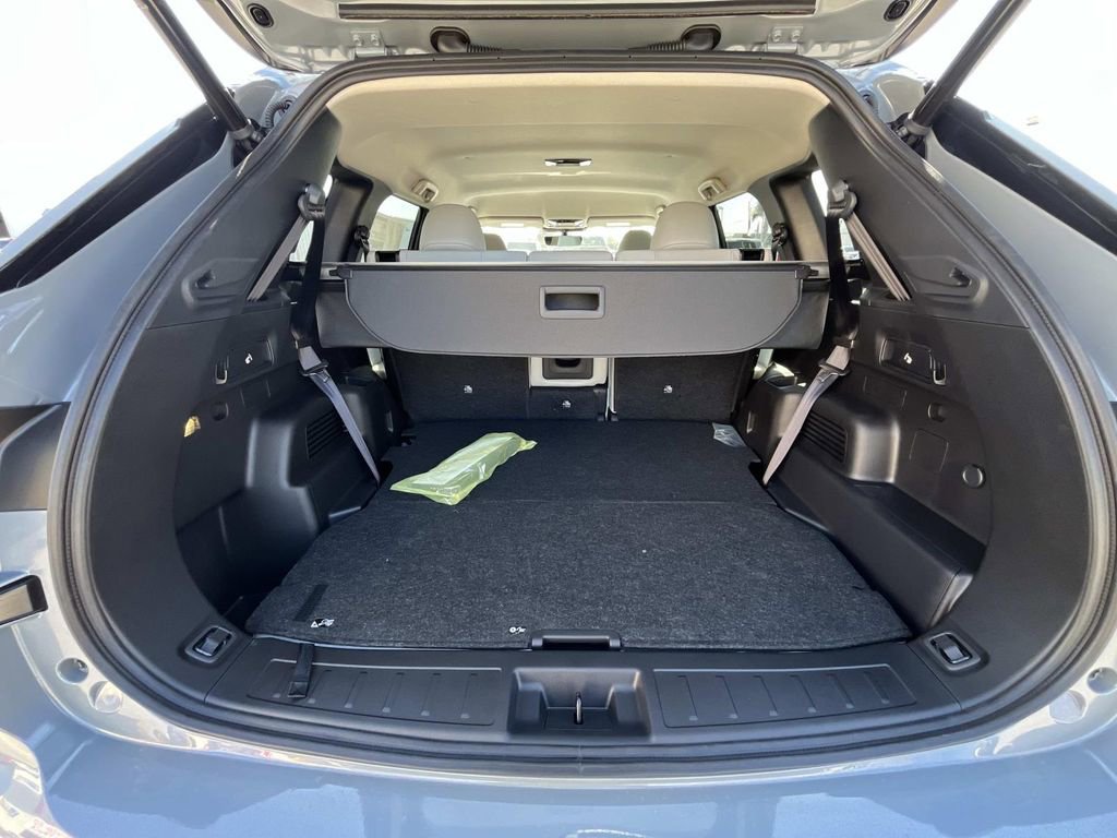 New 2026 Mitsubishi Outlander SE image 13