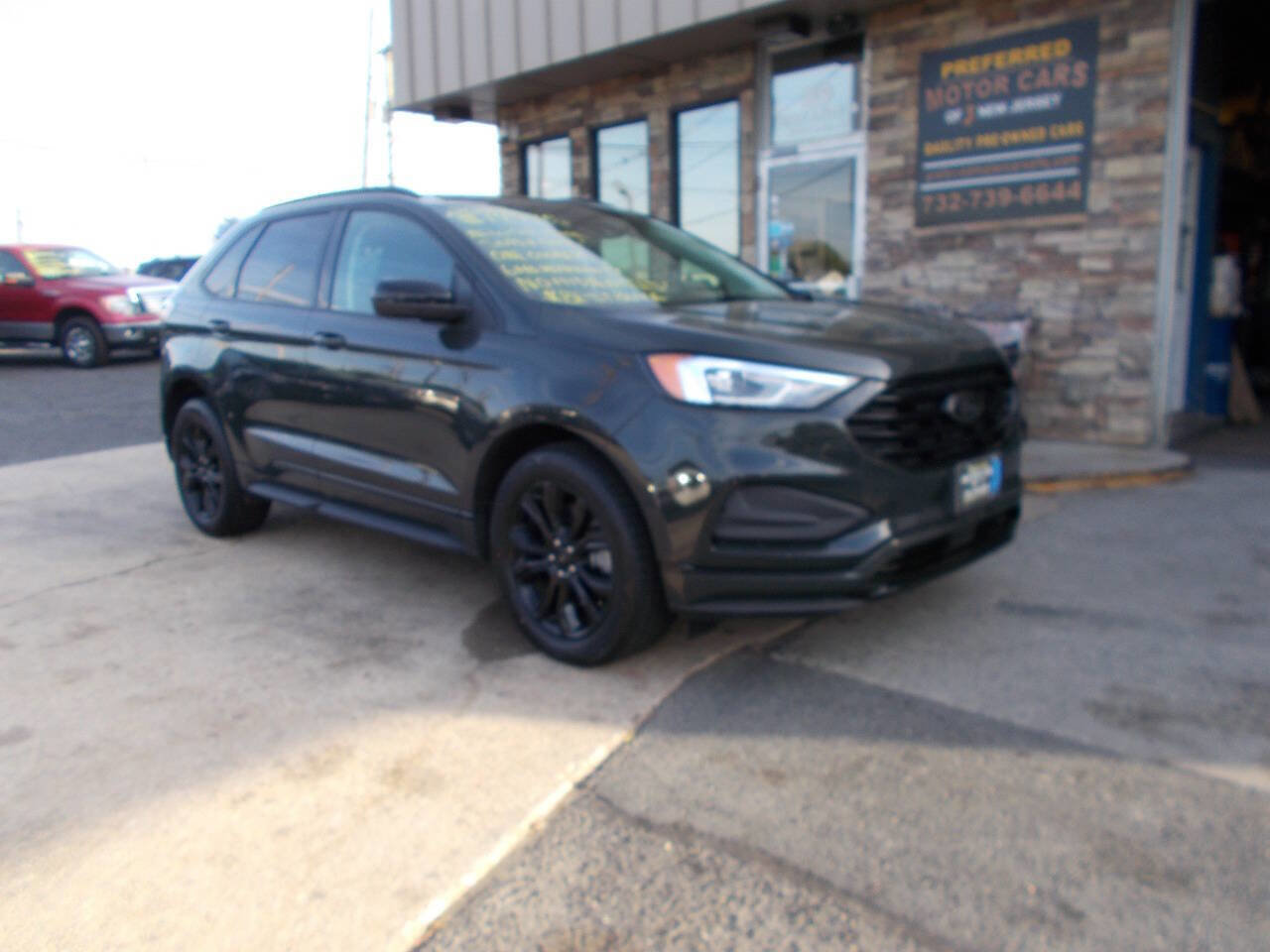 Used 2022 Ford Edge SE w/ Black Appearance Package