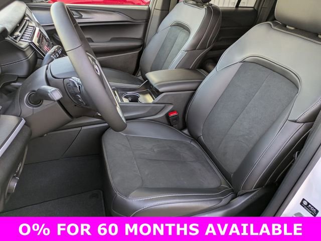 New 2025 Jeep Grand Cherokee Altitude image 11