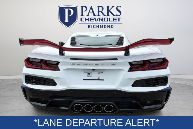 Used 2023 Chevrolet Corvette Z06 w/ Z07 Performance Package RWD image 7
