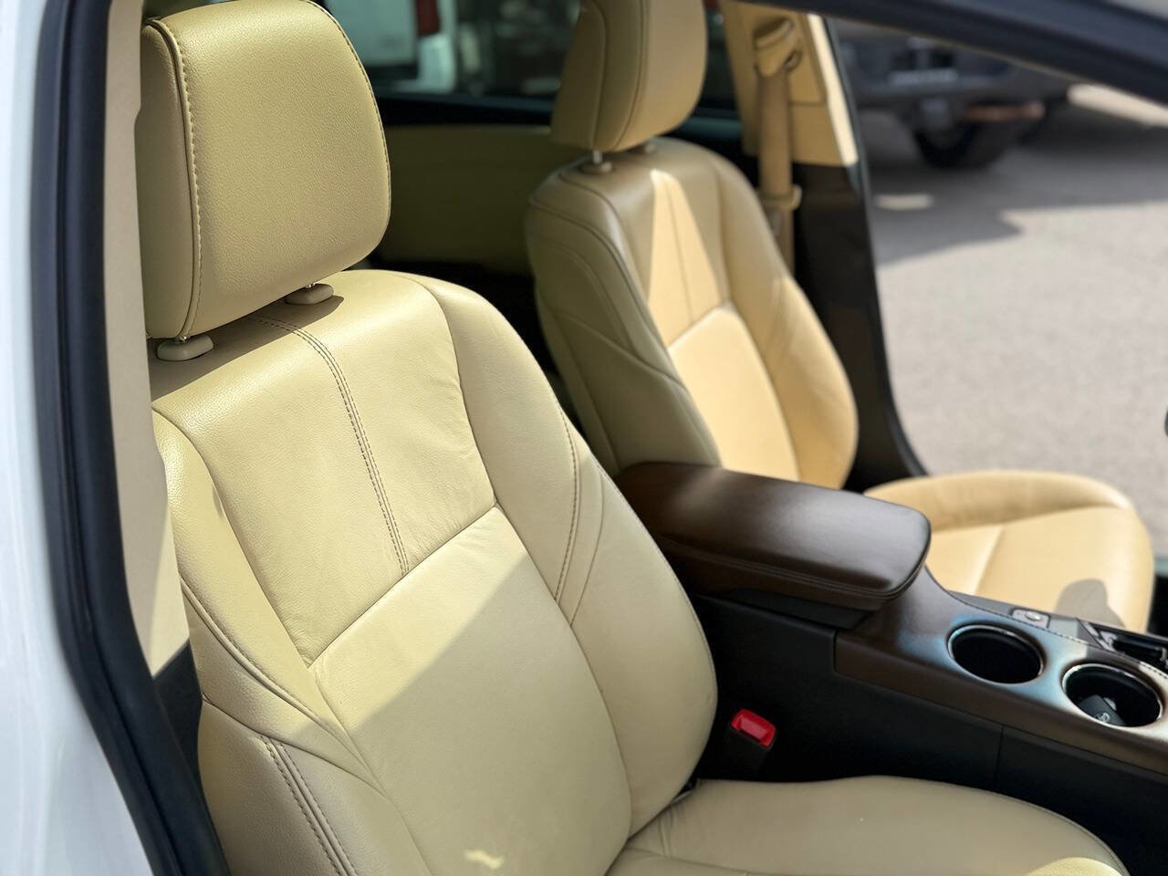 Used 2014 Toyota Avalon XLE Premium FWD image 98
