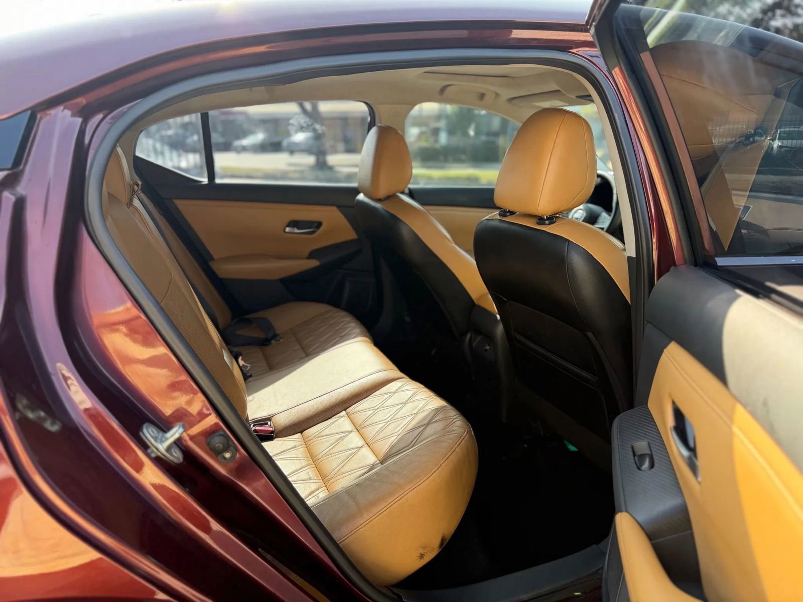 Used 2020 Nissan Sentra SV w/ SV Premium Package FWD image 16