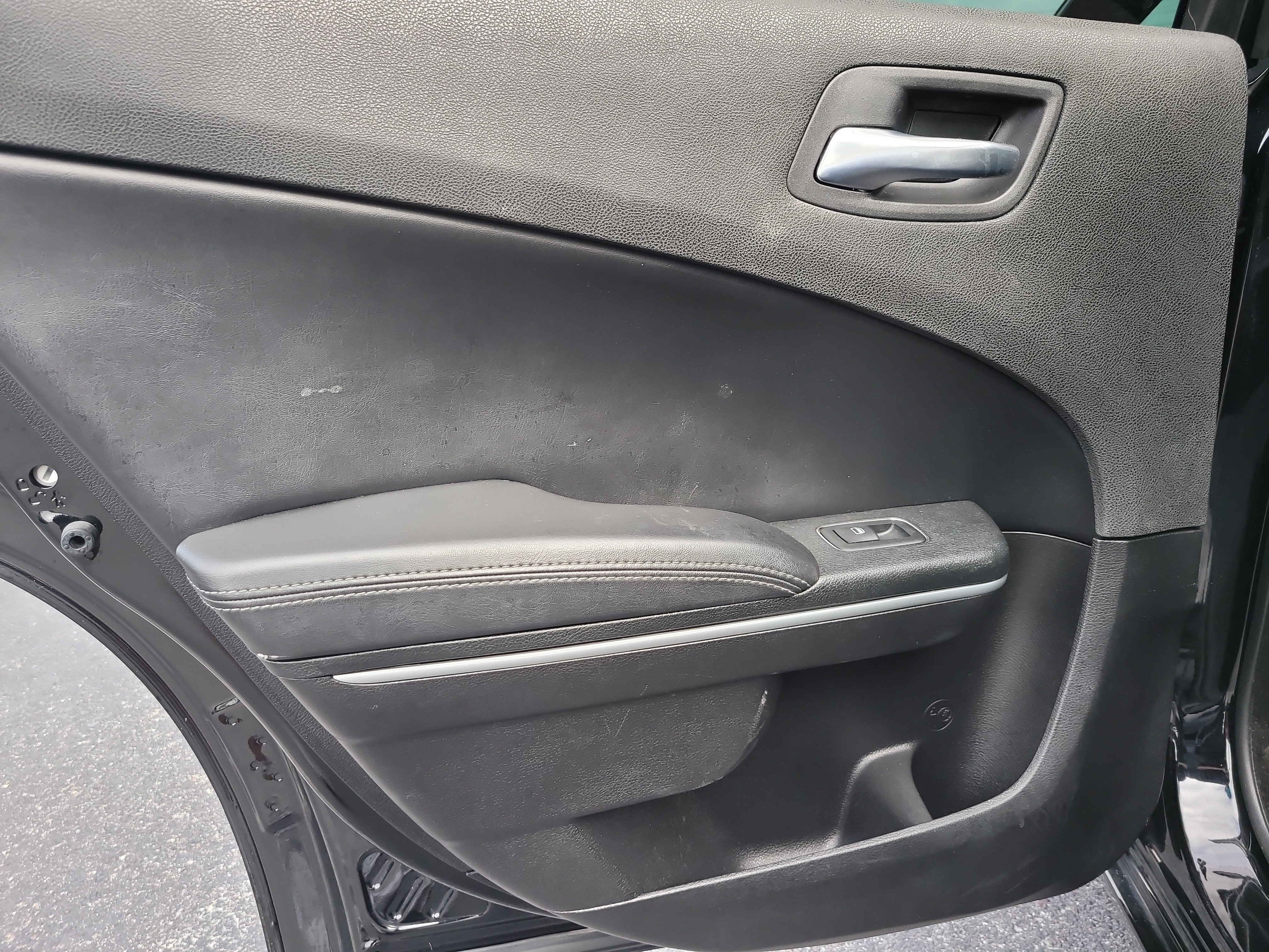 Used 2022 Dodge Charger SXT w/ Leather Interior Group RWD image 10