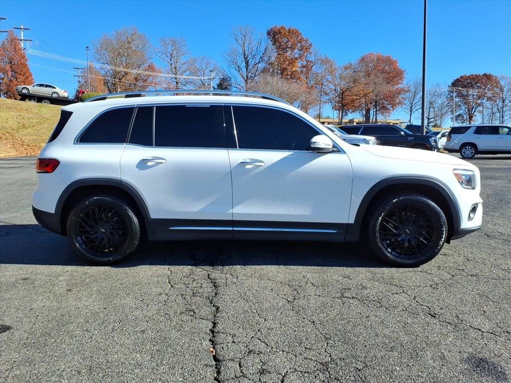 Used 2022 Mercedes-Benz GLB 250 GLB 250 image 2