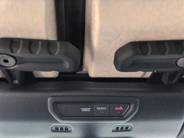 Used 2020 Jeep Gladiator Overland AWD/4WD image 25