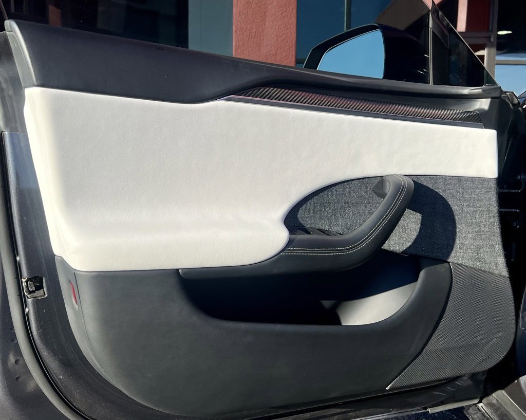 Used 2021 Tesla Model S Plaid image 16