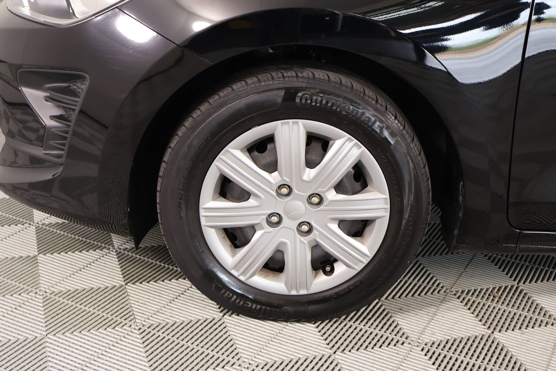 Used 2023 Kia Rio LX FWD image 16