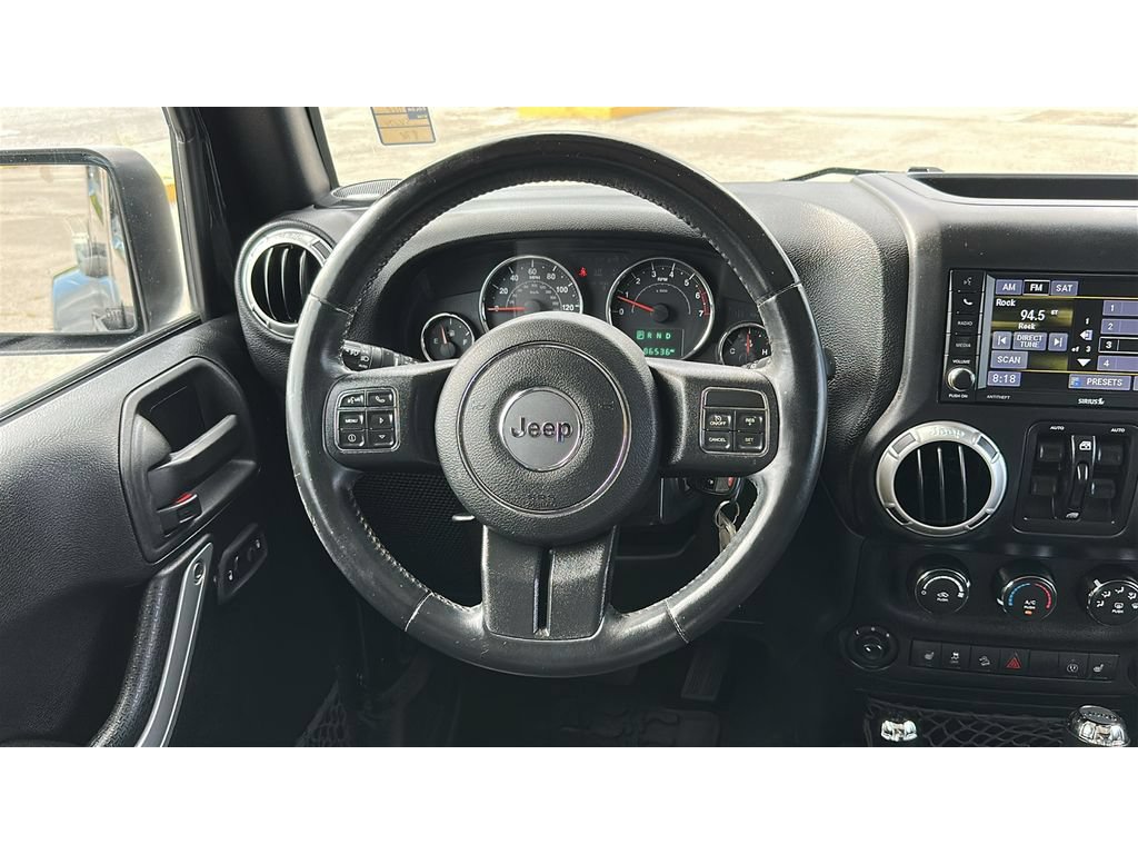 Used 2017 Jeep Wrangler Unlimited Sahara w/ Connectivity Group AWD/4WD image 22