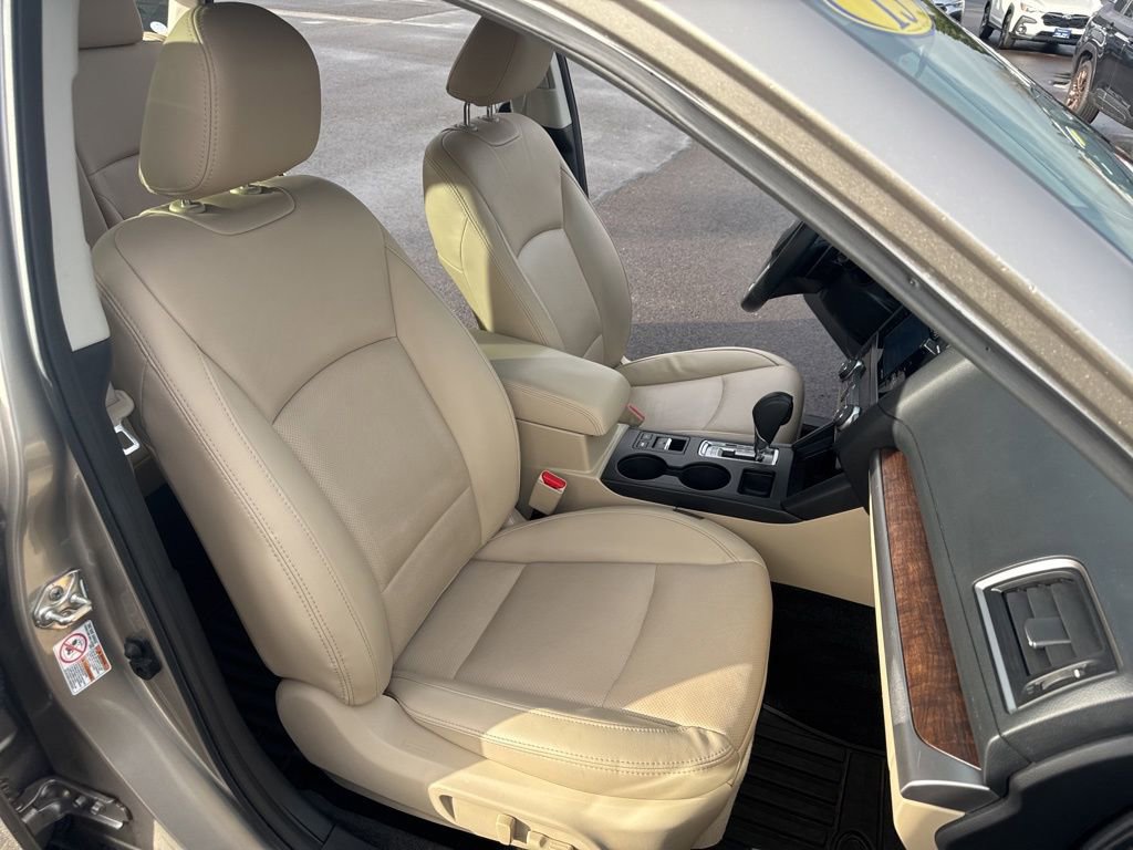 Used 2015 Subaru Outback 3.6R Limited image 14