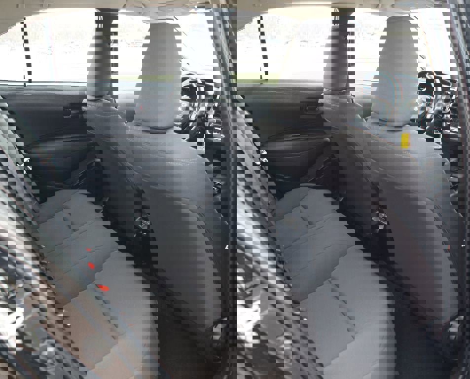 Used 2023 Toyota Corolla LE image 20