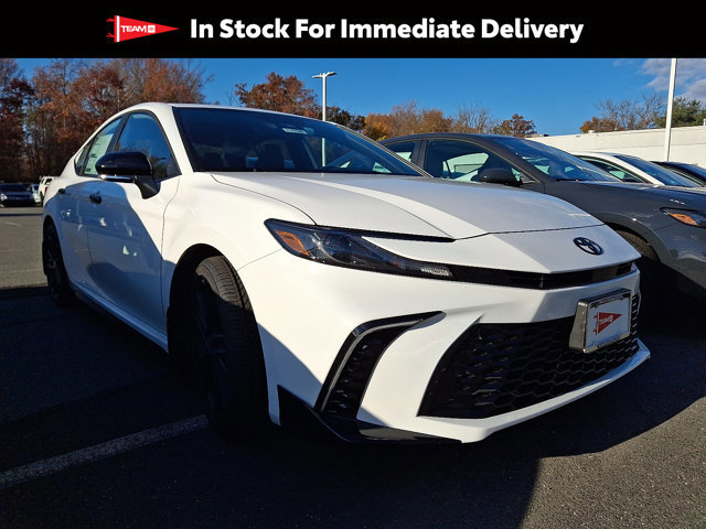 New 2026 Toyota Camry Hybrid image 1