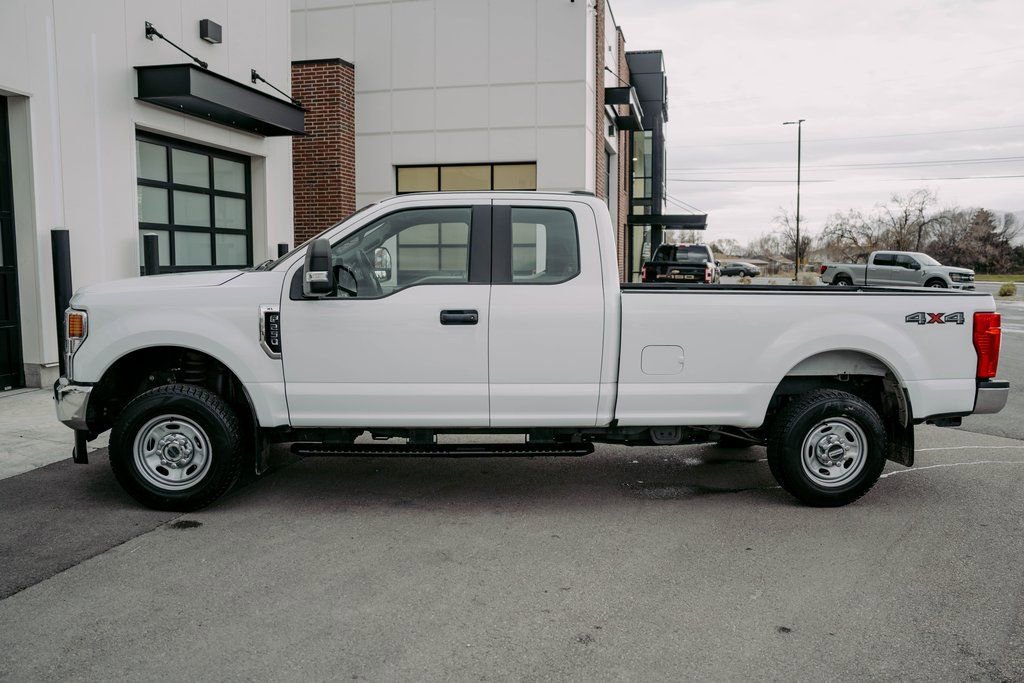 Used 2022 Ford F250 XL w/ Power Equipment Group image 5