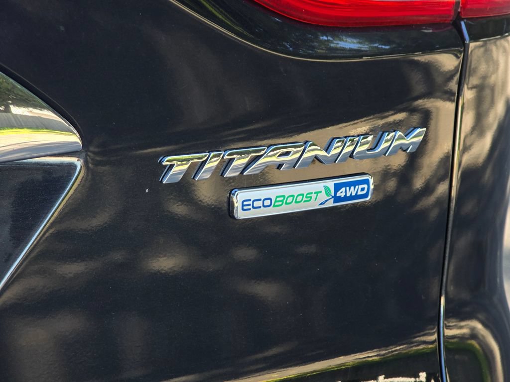 Used 2015 Ford Escape Titanium w/ Equipment Group 301A AWD/4WD image 16
