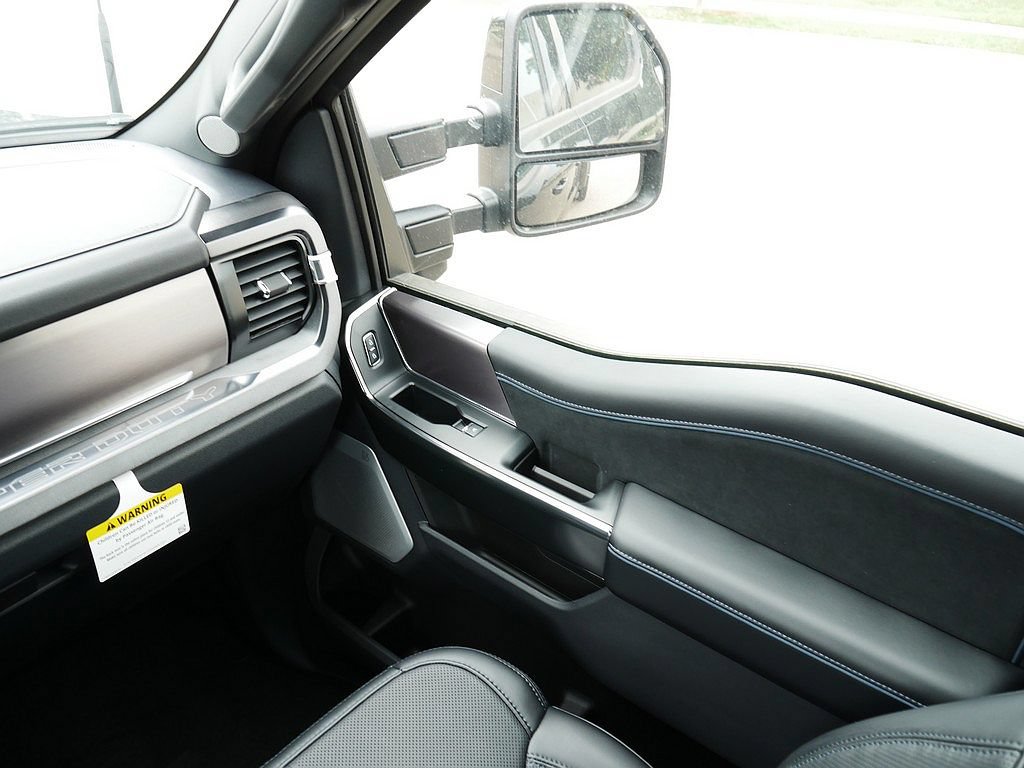 Used 2026 Ford F350 Platinum AWD/4WD image 28