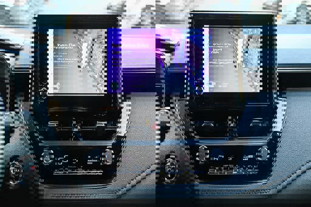 Used 2023 Toyota Corolla Core w/ Performance Package image 13