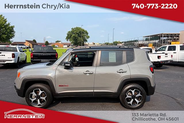 Used 2022 Jeep Renegade Trailhawk AWD/4WD image 4