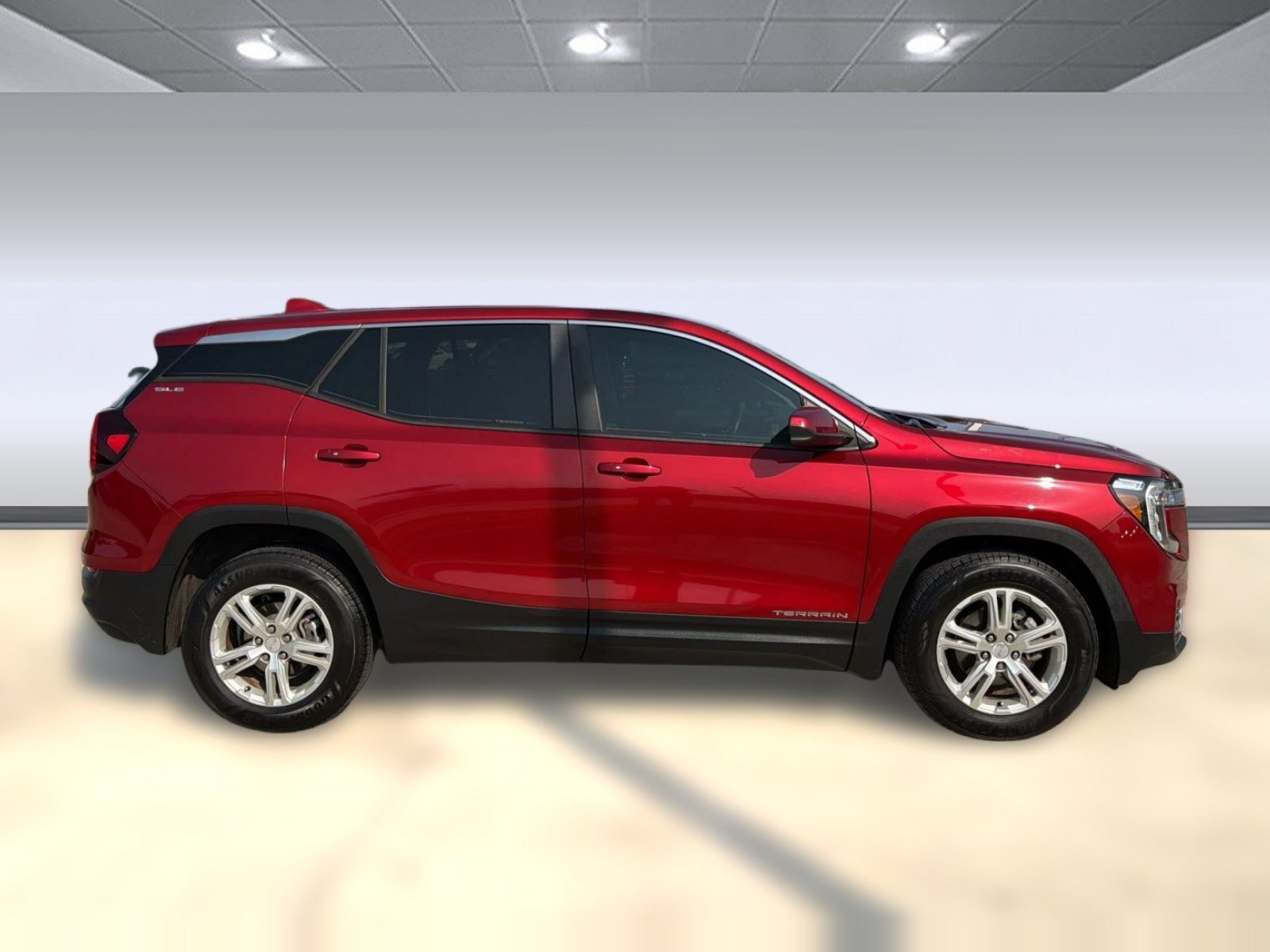 Used 2022 GMC Terrain SLE FWD image 8